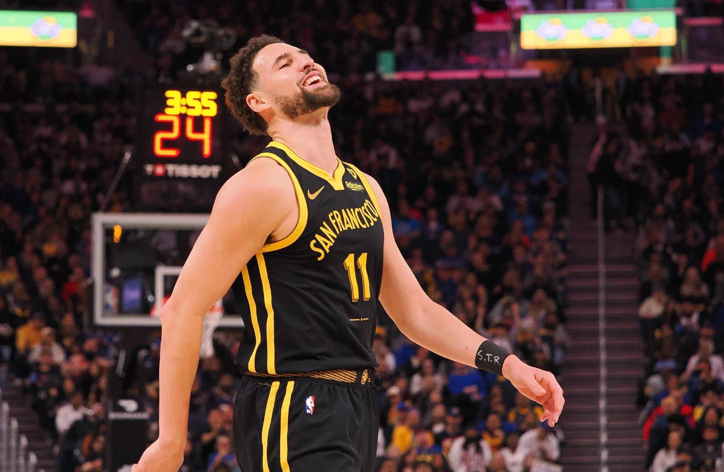 多宝娱乐平台 -NBA季后赛赛程吃紧,迈阿密热火清晨扳平良机,话题不断,团队化学反应显著(金州勇士vs迈阿密热火)