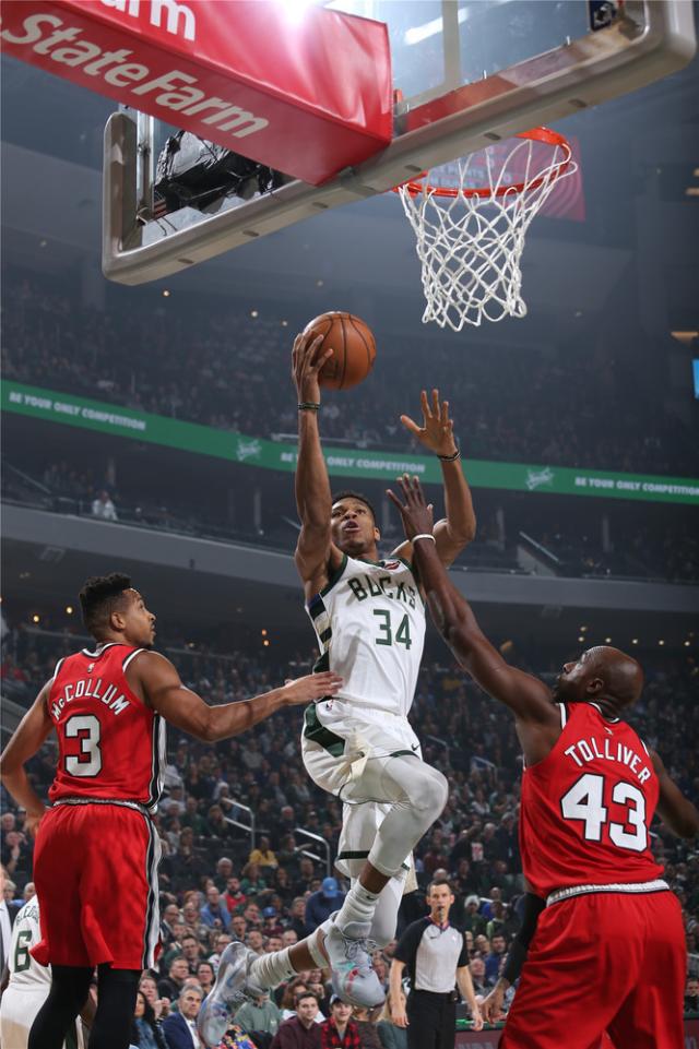 多宝网页版 -包含字母哥在皇家马德里比赛中突破纪录赛后波特兰开拓者调整名单以备意甲，TheShy在湖人比赛中关键助攻直接炸裂的词条